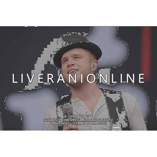  Olly Murs performing live at V Festival, Hylands Park, Chelmsford, on Sunday August 18, 2013. ©photoshot/AGENZIA ALDO LIVERANI SAS - ITALY ONLY - EDITORIAL USE ONLY