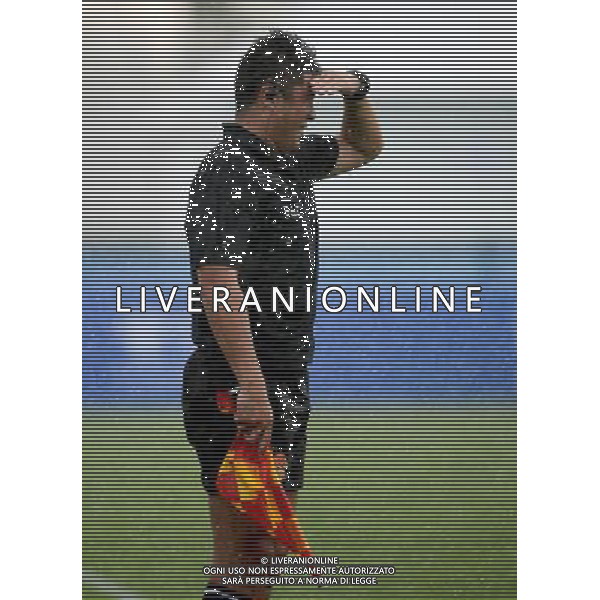 (130819) -- NANJING, Aug. 19, 2013 () -- A referee works in the rain during the men\'s semifinal of rugby between Chinese Taipei and Thailand at 2013 Asian Youth Games in Nanjing, capital of east China\'s Jiangsu Province, Aug. 19, 2013. Thailand won the match 17-0. (/Wang Yuguo) ©photoshot/AGENZIA ALDO LIVERANI SAS - ITALY ONLY - Giochi della Gioventu\' 2013 asiatici a Nanjing capitale della Cina orientale nella provincia del Jiangsu, agosto 2013.