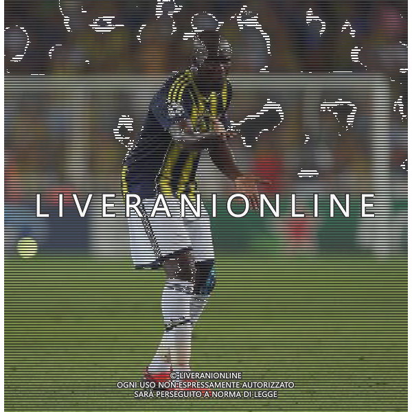 UEFA Chanpions League playoff first leg match between Fenerbahce and Arsenal at Sukru Saracoglu Stadiym in Istanbul, Turkey on august 21, 2013. Pictured: Moussa Sow of Fenerbahce. LIGA MISTRZOW SEZON 2013/2014 PILKA NOZNA FENERBAHCE ISTAMBUL vs ARSENAL LONDYN FOT.SESKIMPHOTO/NEWSPIX.PL POLAND, TURKEY, GERMANY, AUSTRIA AND UK OUT !!! --- Newspix.pl AG ALDO LIVERANI SAS ONLY ITALY *** Local Caption *** www.newspix.pl mail us: info@newspix.pl call us: 0048 022 23 22 222 --- Polish Picture Agency by Ringier Axel Springer Poland