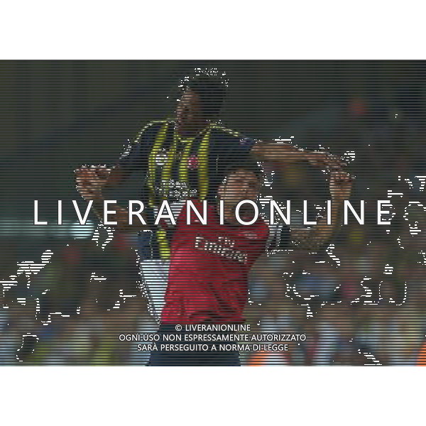 UEFA Chanpions League playoff first leg match between Fenerbahce and Arsenal at Sukru Saracoglu Stadiym in Istanbul, Turkey on august 21, 2013. Pictured: Olivier Giroud of Arsenal and Bruno Alves of Fenerbahce. LIGA MISTRZOW SEZON 2013/2014 PILKA NOZNA FENERBAHCE ISTAMBUL vs ARSENAL LONDYN FOT.SESKIMPHOTO/NEWSPIX.PL POLAND, TURKEY, GERMANY, AUSTRIA AND UK OUT !!! --- Newspix.pl AG ALDO LIVERANI SAS ONLY ITALY *** Local Caption *** www.newspix.pl mail us: info@newspix.pl call us: 0048 022 23 22 222 --- Polish Picture Agency by Ringier Axel Springer Poland