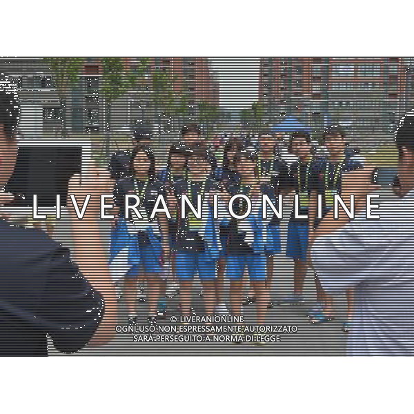 ASIAN YOUTH GAMES-CHINA-NANJING-ATHLETE VILLAGE (130823) -- NANJING , Aug. 23, 2013 () -- Athletes from South Korea pose for group photo before leaving the athlete village of 2013 Asian Youth Games in Nanjing, capital city of east China\'s Jiangsu Province, on Aug. 23, 2013.(/Li Zingheng) ©photoshot/AGENZIA ALDO LIVERANI SAS - ITALY ONLY - Giochi della Gioventu\' 2013 asiatici a Nanjing capitale della Cina orientale nella provincia del Jiangsu, agosto 2013.