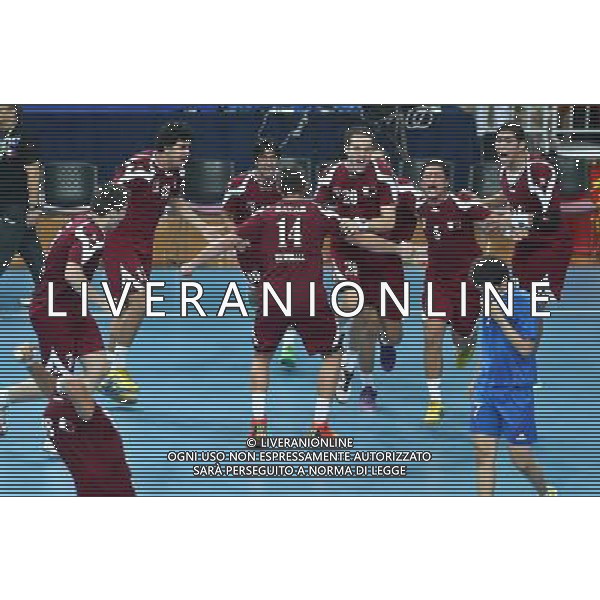 (130823) -- NANJING , Aug. 23, 2013 () -- Qatar\'s players celebrate after the men\'s final of handball against South Korea at 2013 Asian Youth Games in Nanjing, capital city of east China\'s Jiangsu Province, on Aug. 23, 2013. Qatar won the match and claimed the title. (/Yang Lei) ©photoshot/AGENZIA ALDO LIVERANI SAS - ITALY ONLY - Giochi della Gioventu\' 2013 asiatici a Nanjing capitale della Cina orientale nella provincia del Jiangsu, agosto 2013.