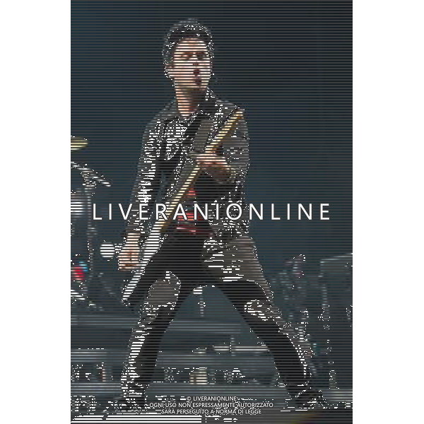 American Punk Band Green Day headline at Reading Festival 2013, Richfield Avenue, Reading, England, UK on 23rd August 2013. The band consists of Billie Joe Armstrong (lead vocals/guitar), Mike Dirnt (bass), TrÌ© Cool (drums) and Jason White (guitars). ©PHOTOSHOT/AGENZIA ALDO LIVERANI SAS - ITALY ONLY - EDITORIAL USE ONLY
