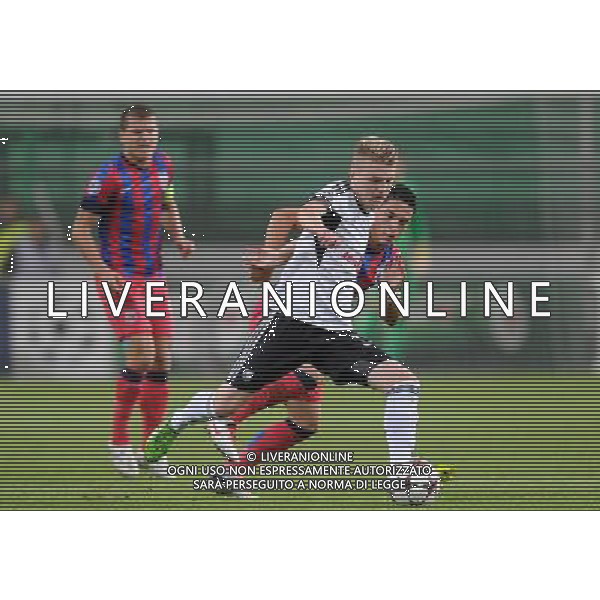 2013.08.27 WARSZAWA PILKA NOZNA LIGA MISTRZOW SEZON 2013/2014 FOOTBALL UEFA CHAMPIONS LEAGUE SEASON 2013/2014 LEGIA WARSZAWA - STEAUA BUKARESZT BUCURESTI N/Z DOMINIK FURMAN NICOLAE STANCIU FOTO LUKASZ LASKOWSKI / PRESSFOCUS NEWSPIXPL --- Newspix.pl AG ALDO LIVERANI SAS ONLY ITALY *** Local Caption *** www.newspix.pl mail us: info@newspix.pl call us: 0048 022 23 22 222 --- Polish Picture Agency by Ringier Axel Springer Poland