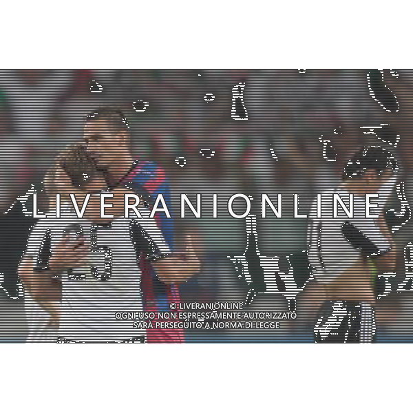 27.08.2013 WARSZAWA, LAZIENKOWSKA3 PEPSI ARENA PILKA NOZNA, RUNDA PLAY OFF KWALIFIKACJI DO DO UEFA LIGII MISTRZOW (PLAY OFF QUALIFICATION ROUND UEFA CHAMPIONS LEAGUE SECOND GAME) MECZ LEGIA WARSZAWA - STAEUA BUKARESZT (GAME LEGIA WARSAW - STEAUA BUCURESTI) NZ LEGIA SMUTEK, LEGIA NIE ZAGRA W LIDZE MISTRZOW; JAKUB RZEZNICZAK, LUKASZ SZUKALA FOTO LUKASZ GROCHALA/CYFRASPORT/NEWSPIX.PL --- Newspix.pl AG ALDO LIVERANI SAS ONLY ITALY *** Local Caption *** www.newspix.pl mail us: info@newspix.pl call us: 0048 022 23 22 222 --- Polish Picture Agency by Ringier Axel Springer Poland