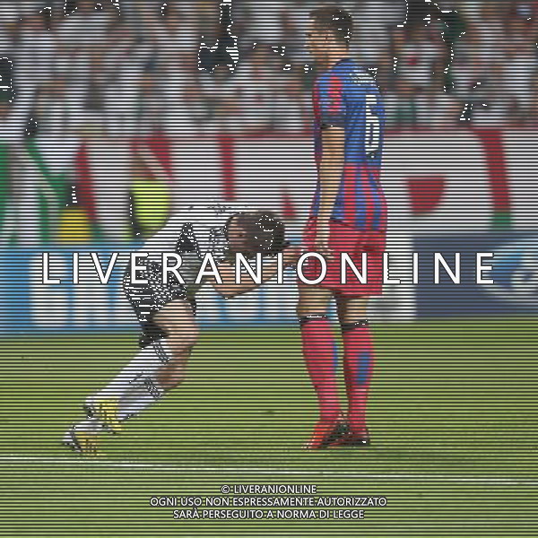 27.08.2013 WARSZAWA, LAZIENKOWSKA3 PEPSI ARENA PILKA NOZNA, RUNDA PLAY OFF KWALIFIKACJI DO DO UEFA LIGII MISTRZOW (PLAY OFF QUALIFICATION ROUND UEFA CHAMPIONS LEAGUE SECOND GAME) MECZ LEGIA WARSZAWA - STAEUA BUKARESZT (GAME LEGIA WARSAW - STEAUA BUCURESTI) NZ MIROSLAV RADOVIC, RADOSC, BRAMKA, GOL FOTO LUKASZ GROCHALA/CYFRASPORT/NEWSPIX.PL --- Newspix.pl AG ALDO LIVERANI SAS ONLY ITALY *** Local Caption *** www.newspix.pl mail us: info@newspix.pl call us: 0048 022 23 22 222 --- Polish Picture Agency by Ringier Axel Springer Poland