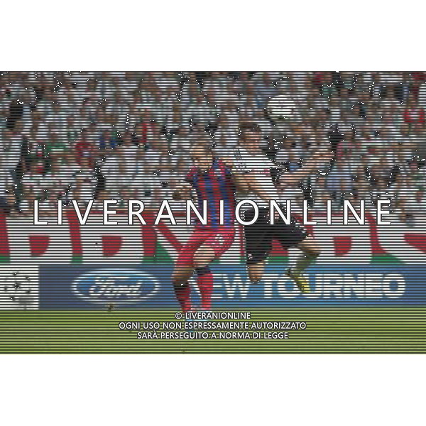 WARSZAWA 27.08.2013 REWANZOWY MECZ IV RUNDA ELIMINACYJNA LIGA MISTRZOW SEZON 2013/14: LEGIA WARSZAWA - STEAUA BUKARESZT --- UEFA CHAMPIONS LEAGUE FOURTH QUALIFYING ROUND SECOND MATCH: LEGIA WARSAW - STEAUA BUCHAREST IASMIN LATOVLEVICI MIROSLAV RADOVIC STRZELA GOLA FOT. PIOTR KUCZA/NEWSPIX.PL --- Newspix.pl AG ALDO LIVERANI SAS ONLY ITALY *** Local Caption *** www.newspix.pl mail us: info@newspix.pl call us: 0048 022 23 22 222 --- Polish Picture Agency by Ringier Axel Springer Poland