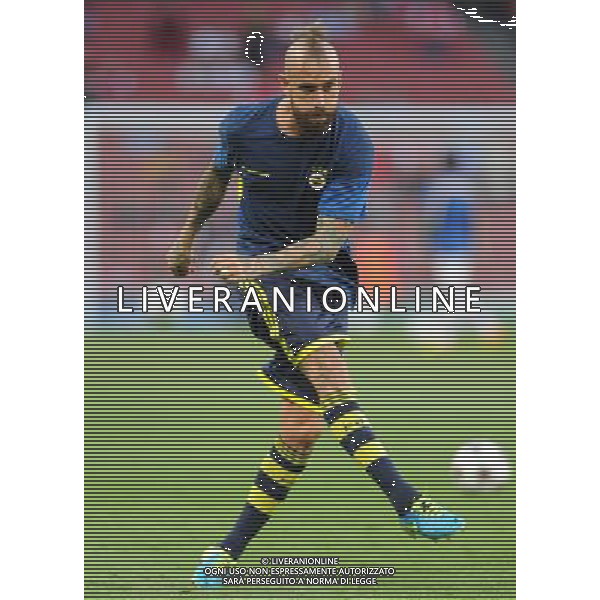  Raul Meireles warming up before the Champions League qualifier second leg, between Arsenal and Fenerbahce at The Emirates Stadium, London, on Tuesday August 27, 2013. ©photoshot/AGENZIA ALDO LIVERANI SAS - ITALY ONLY - EDITORIAL USE ONLY