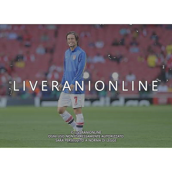  Tomas Rosicky warming up before the Champions League qualifier second leg, between Arsenal and Fenerbahce at The Emirates Stadium, London, on Tuesday August 27, 2013. ©photoshot/AGENZIA ALDO LIVERANI SAS - ITALY ONLY - EDITORIAL USE ONLY