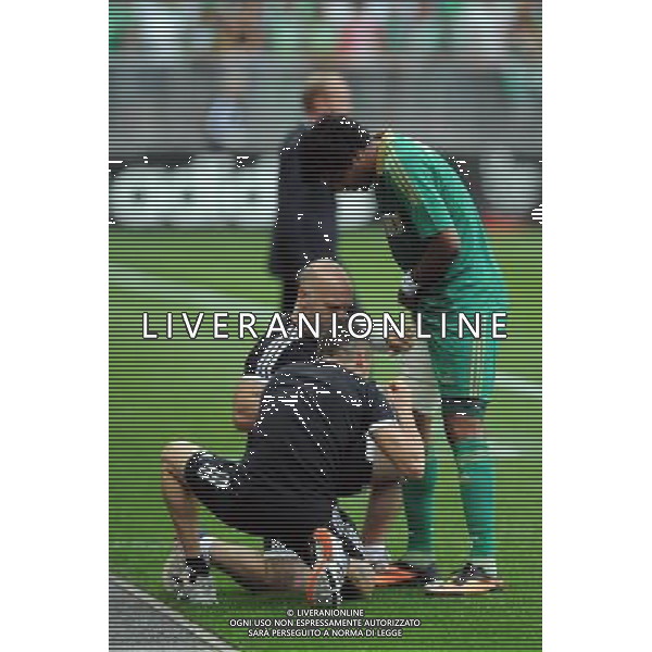 Blessure de BRANDAO - 29.08.2013 - Saint Etienne / Esbjerg FB - Europa League 2013 Photo : Jean Paul Thomas / Icon Sport AG ALDO LIVERANI SAS ONLY ITALY
