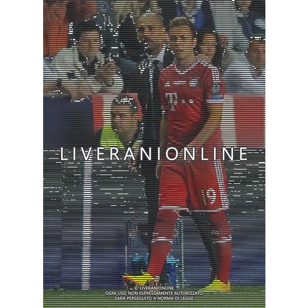 2013.08.30 PRAGA PILKA NOZNA SUPER PUCHAR EUROPY 2013 FOOTBALL UEFA SUPERCUP 2013 FC BAYERN MONACHIUM - FC CHELSEA LONDYN N/Z JOSEP PEP GUARDIOLA (TRENER, HEAD COACH) MARIO GOTZE FOTO LUKASZ LASKOWSKI / PRESSFOCUS NEWSPIXPL --- Newspix.pl AG ALDO LIVERANI SAS ONLY ITALY *** Local Caption *** www.newspix.pl mail us: info@newspix.pl call us: 0048 022 23 22 222 --- Polish Picture Agency by Ringier Axel Springer Poland