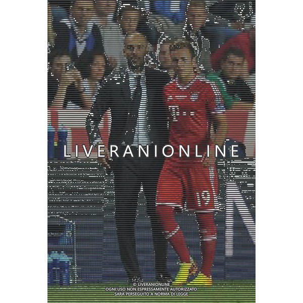 2013.08.30 PRAGA PILKA NOZNA SUPER PUCHAR EUROPY 2013 FOOTBALL UEFA SUPERCUP 2013 FC BAYERN MONACHIUM - FC CHELSEA LONDYN N/Z JOSEP PEP GUARDIOLA (TRENER, HEAD COACH) MARIO GOTZE FOTO LUKASZ LASKOWSKI / PRESSFOCUS NEWSPIXPL --- Newspix.pl AG ALDO LIVERANI SAS ONLY ITALY *** Local Caption *** www.newspix.pl mail us: info@newspix.pl call us: 0048 022 23 22 222 --- Polish Picture Agency by Ringier Axel Springer Poland