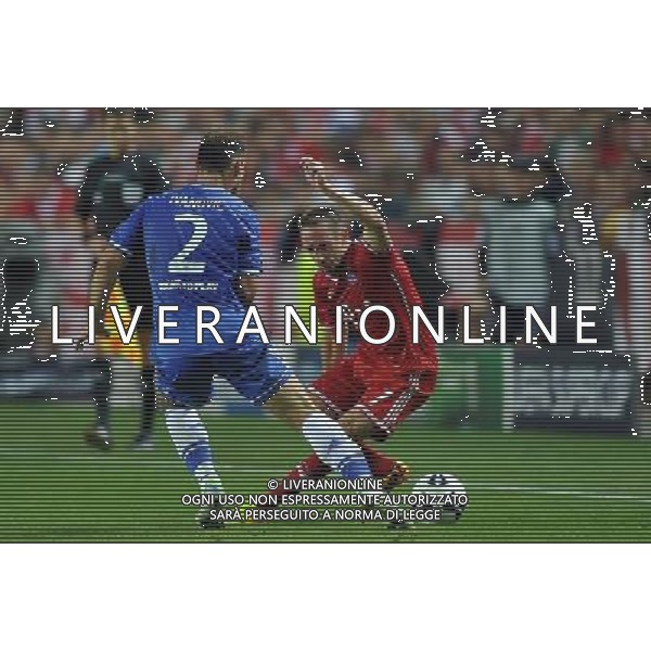 2013.08.30 PRAGA PILKA NOZNA SUPER PUCHAR EUROPY 2013 FOOTBALL UEFA SUPERCUP 2013 FC BAYERN MONACHIUM - FC CHELSEA LONDYN N/Z BRANISLAV IVANOVIC FRANCK RIBERY FOTO LUKASZ LASKOWSKI / PRESSFOCUS NEWSPIXPL --- Newspix.pl AG ALDO LIVERANI SAS ONLY ITALY *** Local Caption *** www.newspix.pl mail us: info@newspix.pl call us: 0048 022 23 22 222 --- Polish Picture Agency by Ringier Axel Springer Poland