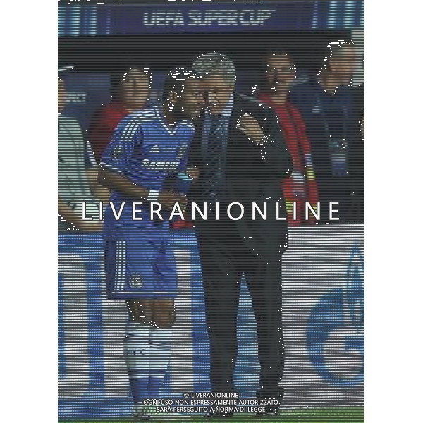 2013.08.30 PRAGA PILKA NOZNA SUPER PUCHAR EUROPY 2013 FOOTBALL UEFA SUPERCUP 2013 FC BAYERN MONACHIUM - FC CHELSEA LONDYN N/Z JOSE MOURINHO (TRENER, HEAD COACH) ASHLEY COLE FOTO LUKASZ LASKOWSKI / PRESSFOCUS NEWSPIXPL --- Newspix.pl AG ALDO LIVERANI SAS ONLY ITALY *** Local Caption *** www.newspix.pl mail us: info@newspix.pl call us: 0048 022 23 22 222 --- Polish Picture Agency by Ringier Axel Springer Poland