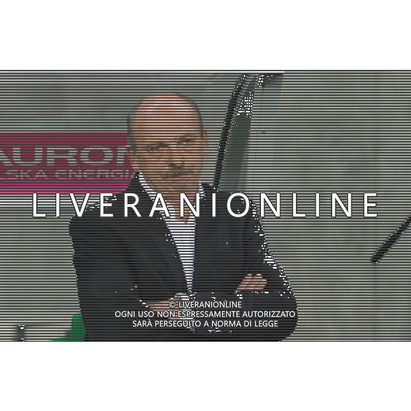 29.08.2013 WROCLAW PILKA NOZNA LIGA EUROPEJSKA EUROPY CZWARTA RUNDA KWALIFIKACYJNA SEZON 2013/2014 FOOTBALL UEFA EUROPA LEAGUE SECOND LEG OF THE FOURTH QUALIFYING ROUND SEASON 2013/2014 WKS SLASK WROCLAW - SEVILLA FC N/Z STANISLAV LEVY (TRENER, HEAD COACH) FOT PAWEL ANDRACHIEWICZ / PRESSFOCUS NEWSPIXPL --- Newspix.pl AG ALDO LIVERANI SAS ONLY ITALY *** Local Caption *** www.newspix.pl mail us: info@newspix.pl call us: 0048 022 23 22 222 --- Polish Picture Agency by Ringier Axel Springer Poland
