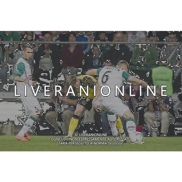 29.08.2013 WROCLAW , STADION MIEJSKI, AL. SLASKA, (POLAND WROCLAW, CITY STADIUM ) PILKA NOZNA (FOOTBALL, SOCCER), LIGA EUROPY UEFA SEZON 2013/2014 DRUGA RUNDA ELIMINACYJNA ( UEFA EUROPA LEAGUE SEASON 2013/2014 SECOND QUALIFYING ROUND FIRST LEG) MECZ (GAME MATCH) WKS SLASK WROCLAW - SEVILLA FC NZ WALDEMAR SOBOTA ( L) ALBERTO MORENO ) C ) TOMASZ HOLOTA ( P) FOTO KATARZYNA PLEWCZYNSKA/CYFRASPORT/NEWSPIX.PL --- Newspix.pl AG ALDO LIVERANI SAS ONLY ITALY *** Local Caption *** www.newspix.pl mail us: info@newspix.pl call us: 0048 022 23 22 222 --- Polish Picture Agency by Ringier Axel Springer Poland