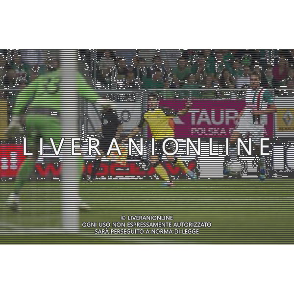 29.08.2013 WROCLAW , STADION MIEJSKI, AL. SLASKA, (POLAND WROCLAW, CITY STADIUM ) PILKA NOZNA (FOOTBALL, SOCCER), LIGA EUROPY UEFA SEZON 2013/2014 DRUGA RUNDA ELIMINACYJNA ( UEFA EUROPA LEAGUE SEASON 2013/2014 SECOND QUALIFYING ROUND FIRST LEG) MECZ (GAME MATCH) WKS SLASK WROCLAW - SEVILLA FC NZ DIOGO FIGUEIRAS ( C) ADAM KOKOSZKA ( P) FOTO KATARZYNA PLEWCZYNSKA/CYFRASPORT/NEWSPIX.PL --- Newspix.pl AG ALDO LIVERANI SAS ONLY ITALY *** Local Caption *** www.newspix.pl mail us: info@newspix.pl call us: 0048 022 23 22 222 --- Polish Picture Agency by Ringier Axel Springer Poland