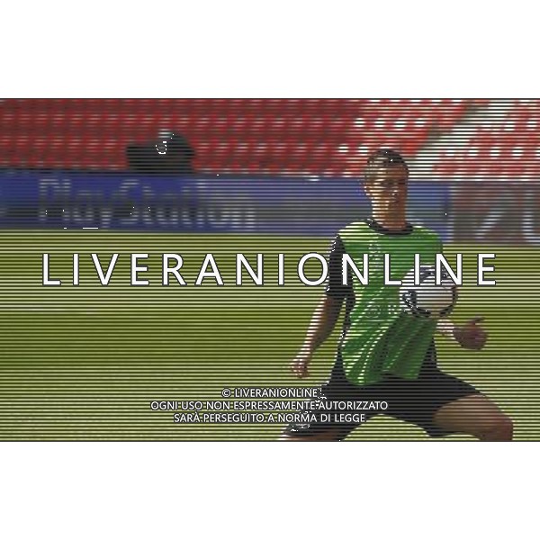 (130830) -- PRAGUE, Aug. 30, 2013 () -- FC Chelsea\'s player Fernando Torres controls the ball during a training session of the football club at the Eden Arena in Prague, Czech Republic on August 29, 2013. Chelsea will face Bayern Munich in the UEFA Super Cup match on Friday. (/Zhou Lei) ©photoshot/AGENZIA ALDO LIVERANI SAS - ITALY ONLY - Chelsea vs Bayern Monaco UEFA Supercoppa Europea allo Stadio Eden di Praga 30 agosto 2013