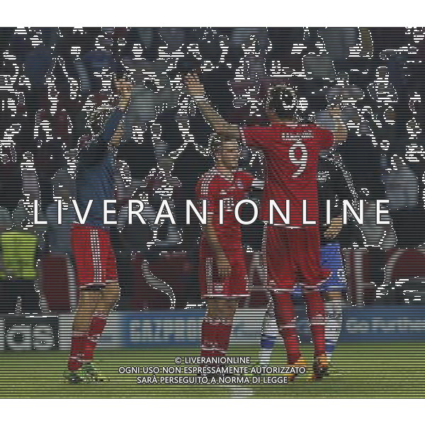 (130830) -- PRAGUE, Aug. 30, 2013 () --Players of Bayern Munich celebrate after the UEFA Super Cup football match Chelsea FC vs Bayern Munich on August 30, 2013 at the Eden Stadium in Prague. Bayern Munich won the match 7:6. (/Zhou Lei) ©photoshot/AGENZIA ALDO LIVERANI SAS - ITALY ONLY - Chelsea vs Bayern Monaco UEFA Supercoppa Europea allo Stadio Eden di Praga 30 agosto 2013