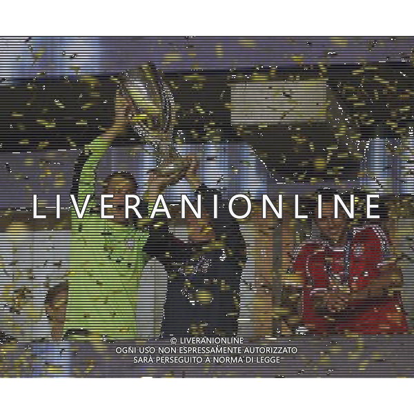 (130830) -- PRAGUE, Aug. 30, 2013 () -- Players of Bayern Munich celebrate after the UEFA Super Cup football match Chelsea FC vs Bayern Munich on August 30, 2013 at the Eden Stadium in Prague. Bayern Munich won the match 7:6. (/Zhou Lei) ©photoshot/AGENZIA ALDO LIVERANI SAS - ITALY ONLY - Chelsea vs Bayern Monaco UEFA Supercoppa Europea allo Stadio Eden di Praga 30 agosto 2013