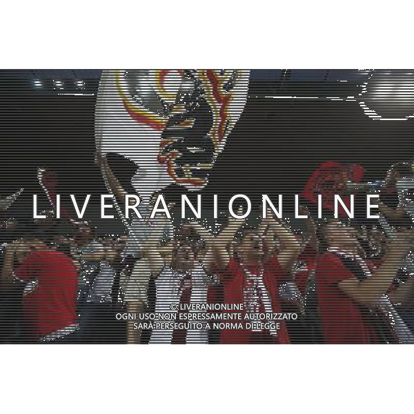 (130830) -- PRAGUE, Aug. 30, 2013 () -- Supporters of Bayern Munich cheer before the UEFA Super Cup football match Chelsea FC vs Bayern Munich on August 30, 2013 at the Eden Stadium in Prague. Bayern Munich won the match 7:6. (/Zhou Lei) ©photoshot/AGENZIA ALDO LIVERANI SAS - ITALY ONLY - Chelsea vs Bayern Monaco UEFA Supercoppa Europea allo Stadio Eden di Praga 30 agosto 2013