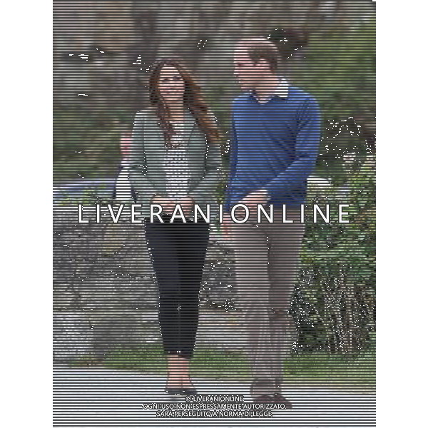 30th aug 2013 William and Kate arrive at Breakwater country park anglesey to start the Ring O Fire marathon. ©photoshot/AGENZIA ALDO LIVERANI SAS - ITALY ONLY - REALI INGLESI: Il principe William e la moglie Kate alla partenza della maratona Ring O Fire al parco Anglesey 30 Agosto 2013