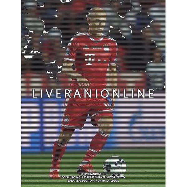 2013.08.30 PRAGA PILKA NOZNA SUPER PUCHAR EUROPY 2013 FOOTBALL UEFA SUPERCUP 2013 FC BAYERN MONACHIUM - FC CHELSEA LONDYN N/Z ARJEN ROBBEN FOTO LUKASZ LASKOWSKI / PRESSFOCUS NEWSPIXPL --- Newspix.pl AG ALDO LIVERANI SAS ONLY ITALY *** Local Caption *** www.newspix.pl mail us: info@newspix.pl call us: 0048 022 23 22 222 --- Polish Picture Agency by Ringier Axel Springer Poland