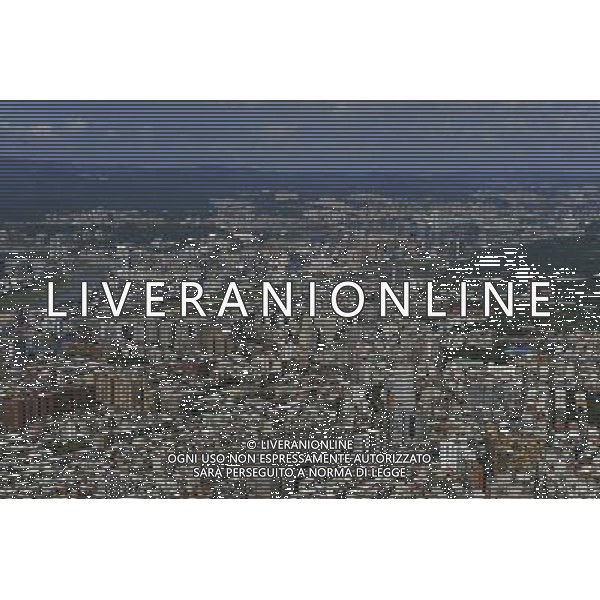 (130906) -- TAIPEI, Sept. 6, 2013 () -- This bird-eye view taken from the observation deck of skyscraper Taipei 101 (Taipei World Financial Center) shows Taipei city in southeast China\'s Taiwan, Sept. 6, 2013. (/Lu Peng) (hdt) ©photoshot/AGENZIA ALDO LIVERANI SAS - ITALY ONLY - Veduta panoramica della citta\' di Taipei nel sud-est della Cina di Taiwan, 6 settembre 2013