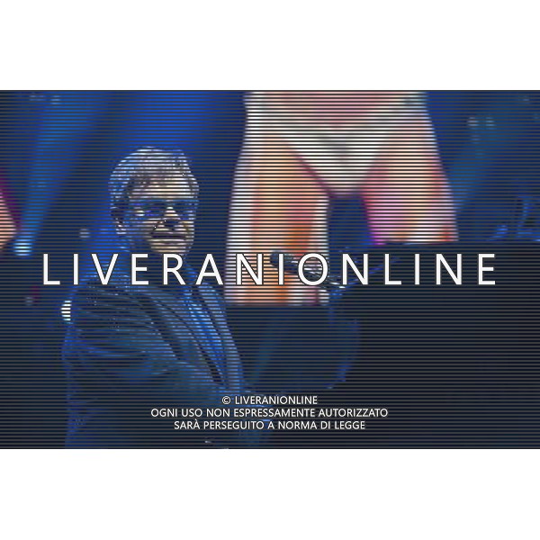 Elton John performing at the First Direct Arena, Leeds on 4th September 2013. ©photoshot/AGENZIA ALDO LIVERANI SAS - ITALY ONLY - EDITORIAL USE ONLY