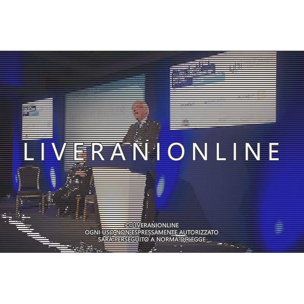 Sir David Walker, Chairman of Barclays addressing the Global Youth Entrepreneurship Summit at the IoD, Pall Mall. London ©photoshot/AGENZIA ALDO LIVERANI SAS - ITALY ONLY - EDITORIAL USE ONLY