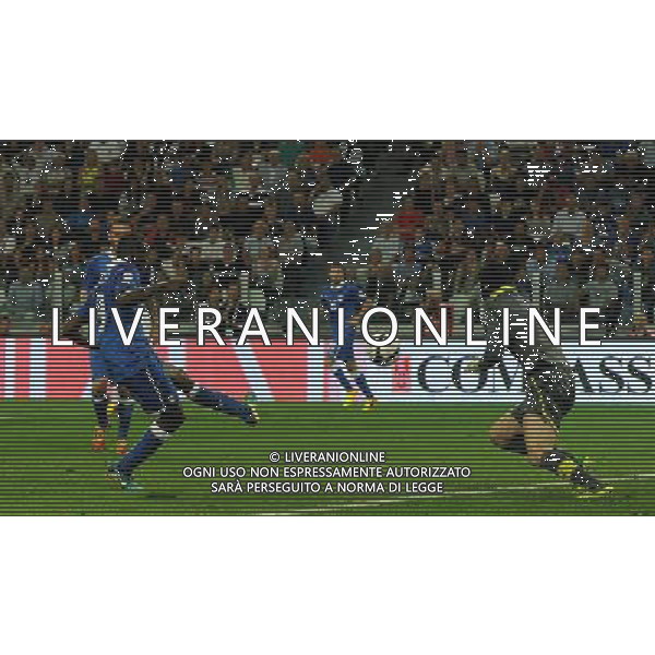 Qualificazioni ai Campionati Mondiali di Calcio Brasile FIFA 2014 Gruppo B Torino - 10.09.2013 Italia-Repubblica Ceca Nella Foto:occasione mancata balotelli /Ph.Vitez-Ag. Aldo Liverani