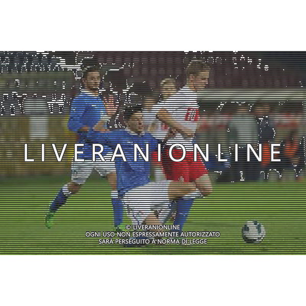 POLSKA SZCZECIN STADION IM. FLORIANA KRYGIERA 11.09.2013 MECZ POLSKA U20 - WLOCHY U20 NZ FEDERICO BARBA (L), MATEUSZ SZWOCH (P) FOT. KRZYSZTOF CICHOMSKI/NEWSPIX.PL POLAND SZCZECIN STADIUM IM. FLORIANA KRYGIERA 11.09.2013 MATCH POLAND U20 - ITALY U20 FEDERICO BARBA (L), MATEUSZ SZWOCH (P) FOT. KRZYSZTOF CICHOMSKI/NEWSPIX.PL --- Newspix.pl AG ALDO LIVERANI SAS ONLY ITALY *** Local Caption *** www.newspix.pl mail us: info@newspix.pl call us: 0048 022 23 22 222 --- Polish Picture Agency by Ringier Axel Springer Poland