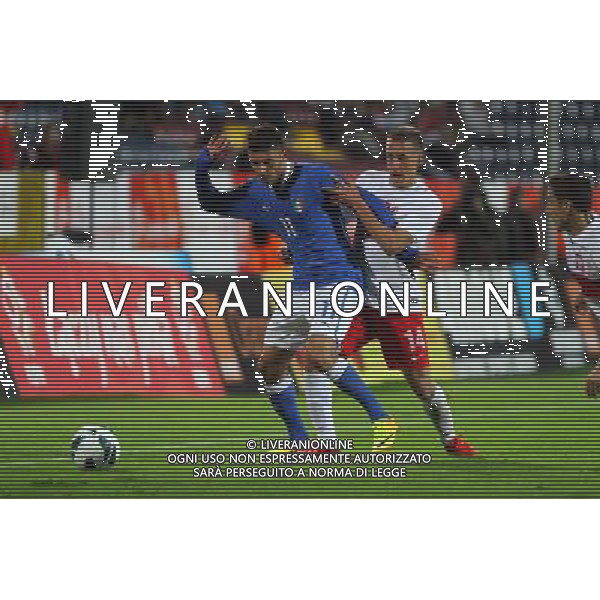 POLSKA SZCZECIN STADION IM. FLORIANA KRYGIERA 11.09.2013 MECZ POLSKA U20 - WLOCHY U20 NZ VINCENZO GRIFO (L), PATRYK FRYC (P) FOT. KRZYSZTOF CICHOMSKI/NEWSPIX.PL POLAND SZCZECIN STADIUM IM. FLORIANA KRYGIERA 11.09.2013 MATCH POLAND U20 - ITALY U20 VINCENZO GRIFO (L), PATRYK FRYC (P) FOT. KRZYSZTOF CICHOMSKI/NEWSPIX.PL --- Newspix.pl AG ALDO LIVERANI SAS ONLY ITALY *** Local Caption *** www.newspix.pl mail us: info@newspix.pl call us: 0048 022 23 22 222 --- Polish Picture Agency by Ringier Axel Springer Poland