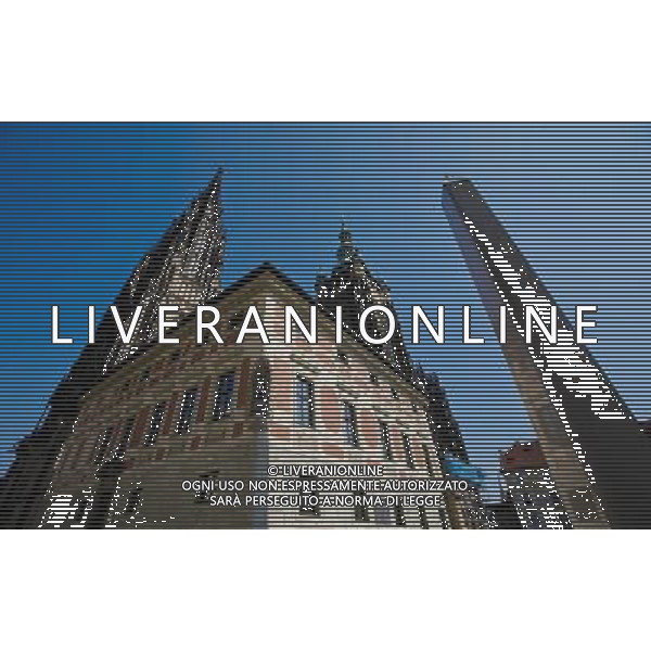 (130912) -- BRUSSELS, Sept. 12, 2013 () -- The photo taken on Aug. 29, 2013 shows the Prague Castle and St. Vitus Cathedral in Prague, capital of Czech Republic. As home to a number of famous cultural attractions, the extensive historic centre of Prague has been included in the UNESCO World Heritage List since 1992. In the course of the 1100 years of its existence, Prague¡¯s development can be documented in the architectural expression of many historical periods and their styles. (/Zhou Lei) ©PHOTOSHOT/AGENZIA ALDO LIVERANI SAS - ITALY ONLY - EDITORIAL USE ONLY - Vedute dei monumenti della citta di Praga, capitale della Repubblica Ceca, inserita nella lista del patrimonio mondiale dell\'UNESCO dal 1992.