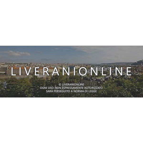 (130912) -- BRUSSELS, Sept. 12, 2013 () -- The photo taken on Sept. 1, 2013 shows the old town and Charles Bridge in Prague, capital of Czech Republic, As home to a number of famous cultural attractions, the extensive historic centre of Prague has been included in the UNESCO World Heritage List since 1992. In the course of the 1100 years of its existence, Prague¡¯s development can be documented in the architectural expression of many historical periods and their styles. (/Zhou Lei) ©PHOTOSHOT/AGENZIA ALDO LIVERANI SAS - ITALY ONLY - EDITORIAL USE ONLY - Vedute dei monumenti della citta di Praga, capitale della Repubblica Ceca, inserita nella lista del patrimonio mondiale dell\'UNESCO dal 1992.