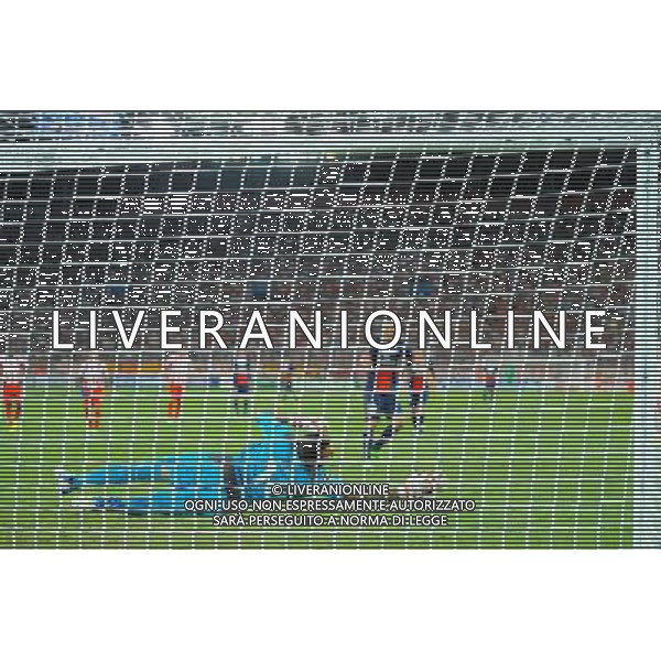 Penalty Manque Zlatan IBRAHIMOVIC / Roberto - 17.09.2013 - Olympiakos / Paris Saint Germain - Ligue des Champions Photo: Amandine Noel / Icon Sport /AGENZIA ALDO LIVERANI SAS - ITALY ONLY - EDITORIAL USE ONLY