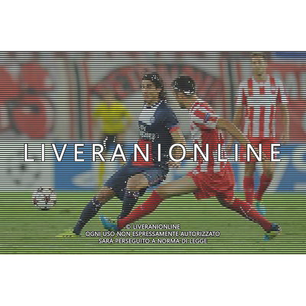 Edinson CAVANI - 17.09.2013 - Olympiakos / Paris Saint Germain - Ligue des Champions Photo: Amandine Noel / Icon Sport /AGENZIA ALDO LIVERANI SAS - ITALY ONLY - EDITORIAL USE ONLY