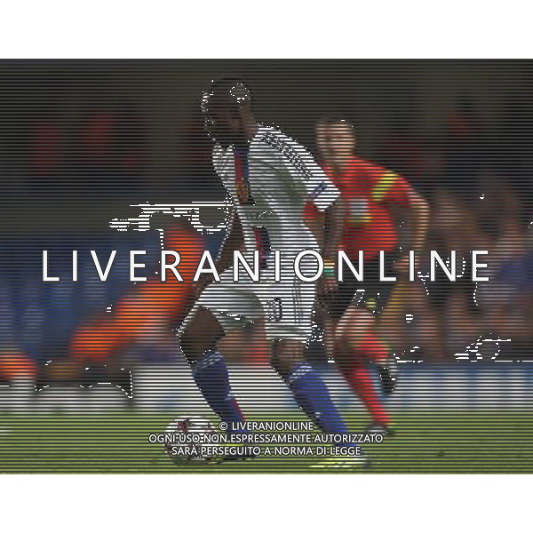 Basel\'s Giovanni Sio in action Photo by Kieran Galvin/CameraSport Football - UEFA Champions League Group E - Chelsea v Basel - Wednesday 18th September 2013 - Stamford bridge - London Œ© CameraSport - 43 Linden Ave. Countesthorpe. Leicester. England. LE8 5PG - Tel: +44 (0) 116 277 4147 - admin@camerasport.com - www.camerasport.com AG ALDO LIVERANI SAS ONLY ITALY
