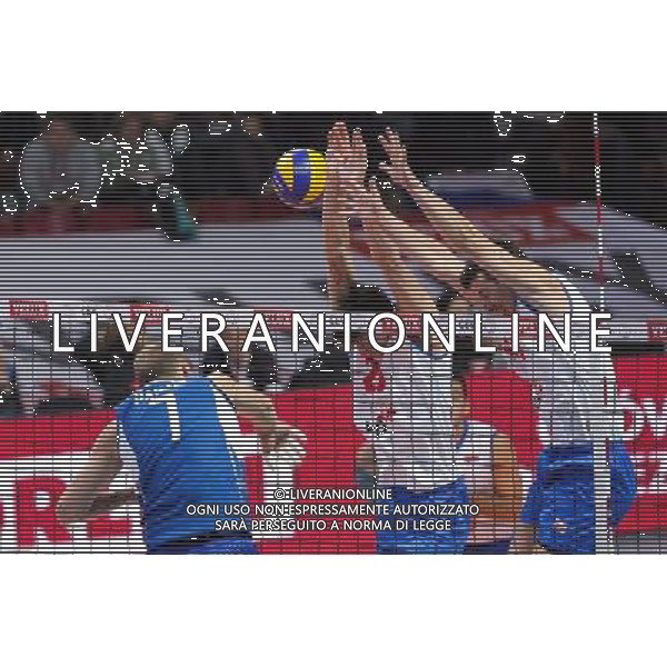 28.09.2013 - Kopenhaga , Dania , Parken Arena Copenhagen , siatkowka , Mistrzostwa Europy w pilke siatkowa , Rosja (niebieskie) - Serbia (biale) , 2013 CEV VELUX Volleyball European Championship , Russia - Serbia N/Z Nikolay Pavlov , Srecko Lisinac , Sasa Starovic Fot. Marek Prucnal / MPAimages.com / EDYTOR.net / NEWSPIX.PL --- Newspix.pl AG ALDO LIVERANI SAS ONLY ITALY *** Local Caption *** www.newspix.pl mail us: info@newspix.pl call us: 0048 022 23 22 222 --- Polish Picture Agency by Ringier Axel Springer Poland