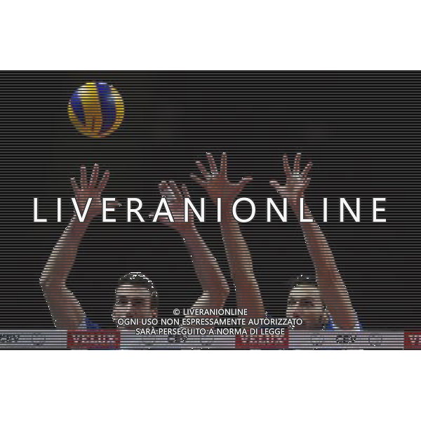 28.09.2013, Kopenhaga, siatkowka, volleyball, Mistrzostwa Europy, polfinal, European Championship, semifinal, Wlochy - Bulgaria, Italy - Bulgaria, Simone Parodi, Emanuele Birarelli (ITA), fot. Tomasz Jastrzebowski / Foto Olimpik / NEWSPIX.PL --- Newspix.pl AG ALDO LIVERANI SAS ONLY ITALY *** Local Caption *** www.newspix.pl mail us: info@newspix.pl call us: 0048 022 23 22 222 --- Polish Picture Agency by Ringier Axel Springer Poland