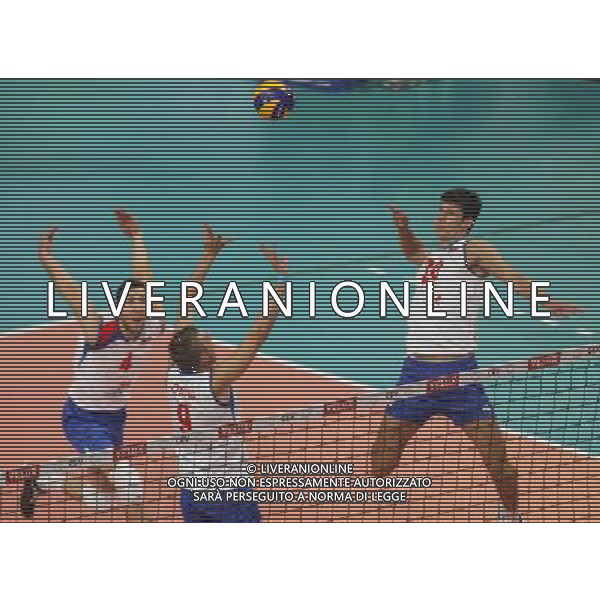 28.09.2013, Kopenhaga, siatkowka, volleyball, Mistrzostwa Europy, polfinal, European Championship, semifinal, Serbia - Rosja, Serbia - Russia, Nemanja Petric, Nikola Jovovic, Srecko Lisinac (SRB), fot. Tomasz Jastrzebowski / Foto Olimpik / NEWSPIX.PL --- Newspix.pl *** Local Caption *** www.newspix.pl mail us: info@newspix.pl call us: 0048 022 23 22 222 --- Polish Picture Agency by Ringier Axel Springer Poland