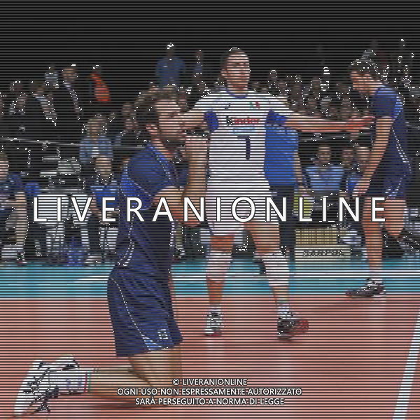 29.09.2013 - Kopenhaga , Dania , Parken Arena Copenhagen , siatkowka , Mistrzostwa Europy w pilke siatkowa , Rosja (czerwone) - Wlochy (niebieskie) , 2013 CEV VELUX Volleyball European Championship , Russia - Italy N/Z Dragan Travica , Salvatore Rossini Fot. Marek Prucnal / MPAimages.com / EDYTOR.net / NEWSPIX.PL --- Newspix.pl /AGENZIA ALDO LIVERANI SAS - ITALY ONLY - Russia - Italia Finale Pallavolo Campionato Europeo Volley a Copenhagen 29.09.2013 *** Local Caption *** www.newspix.pl mail us: info@newspix.pl call us: 0048 022 23 22 222 --- Polish Picture Agency by Ringier Axel Springer Poland