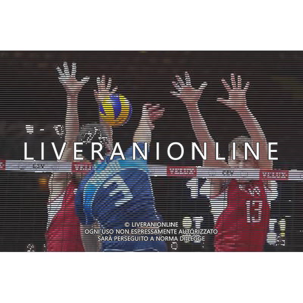 29.09.2013 - Kopenhaga , Dania , Parken Arena Copenhagen , siatkowka , Mistrzostwa Europy w pilke siatkowa , Rosja (czerwone) - Wlochy (niebieskie) , 2013 CEV VELUX Volleyball European Championship , Russia - Italy N/Z Nikolay Pavlov , Simone Parodi , dmitriy Muserskiy Fot. Marek Prucnal / MPAimages.com / EDYTOR.net / NEWSPIX.PL --- Newspix.pl /AGENZIA ALDO LIVERANI SAS - ITALY ONLY - Russia - Italia Finale Pallavolo Campionato Europeo Volley a Copenhagen 29.09.2013 *** Local Caption *** www.newspix.pl mail us: info@newspix.pl call us: 0048 022 23 22 222 --- Polish Picture Agency by Ringier Axel Springer Poland
