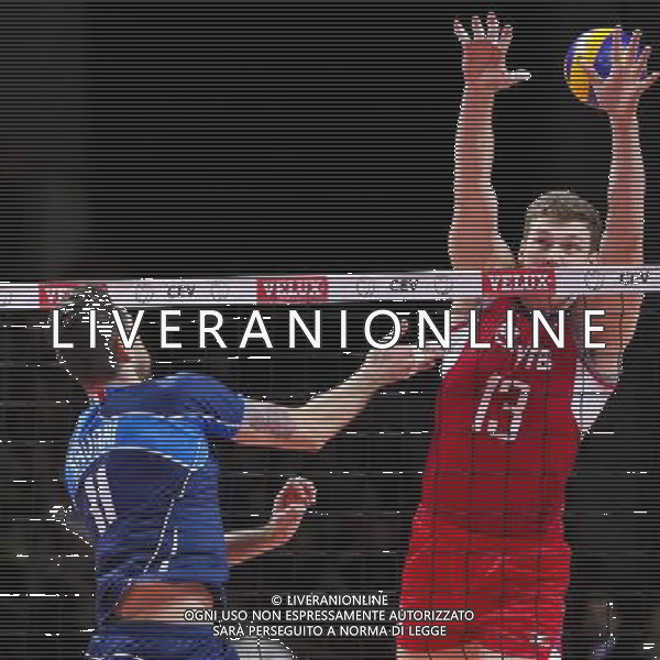 29.09.2013 - Kopenhaga , Dania , Parken Arena Copenhagen , siatkowka , Mistrzostwa Europy w pilke siatkowa , Rosja (czerwone) - Wlochy (niebieskie) , 2013 CEV VELUX Volleyball European Championship , Russia - Italy N/Z Cristian Savani , Dmitriy Muserskiy Fot. Marek Prucnal / MPAimages.com / EDYTOR.net / NEWSPIX.PL --- Newspix.pl /AGENZIA ALDO LIVERANI SAS - ITALY ONLY - Russia - Italia Finale Pallavolo Campionato Europeo Volley a Copenhagen 29.09.2013 *** Local Caption *** www.newspix.pl mail us: info@newspix.pl call us: 0048 022 23 22 222 --- Polish Picture Agency by Ringier Axel Springer Poland
