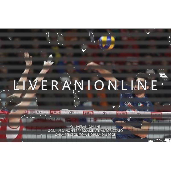 29.09.2013, Kopenhaga, siatkowka, volleyball, Mistrzostwa Europy, final, European Championship, final match, Rosja - Wlochy, Russia - Italy, Nikolay Apalikov (RUS), Salvatore Rossini (ITA), fot. Tomasz Jastrzebowski / Foto Olimpik / NEWSPIX.PL --- Newspix.pl /AGENZIA ALDO LIVERANI SAS - ITALY ONLY - Russia - Italia Finale Pallavolo Campionato Europeo Volley a Copenhagen 29.09.2013 *** Local Caption *** www.newspix.pl mail us: info@newspix.pl call us: 0048 022 23 22 222 --- Polish Picture Agency by Ringier Axel Springer Poland