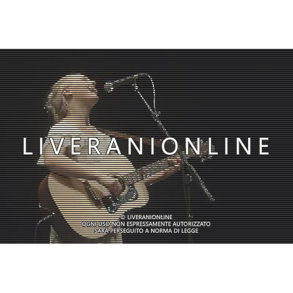 Laura Marling performing at The Lowry, Salford, England on 30th September 2013. ©PHOTOSHOT/AGENZIA ALDO LIVERANI SAS - ITALY ONLY - EDITORIAL USE ONLY