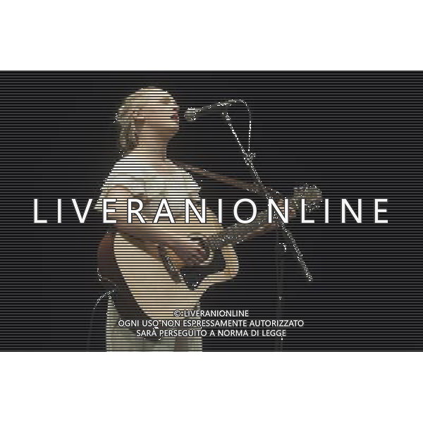 Laura Marling performing at The Lowry, Salford, England on 30th September 2013. ©PHOTOSHOT/AGENZIA ALDO LIVERANI SAS - ITALY ONLY - EDITORIAL USE ONLY