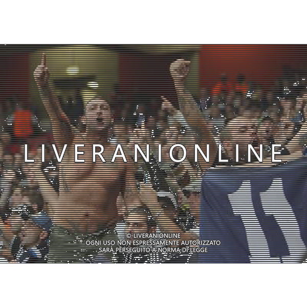 Naploi\'s Fans Photo by Kieran Galvin/CameraSport Football - UEFA Champions League Group F - Arsenal v Napoli - Tuesday 1st October 2013 - The Emirates Stadium - London Œ© CameraSport - 43 Linden Ave. Countesthorpe. Leicester. England. LE8 5PG - Tel: +44 (0) 116 277 4147 - admin@camerasport.com - www.camerasport.com AG ALDO LIVERANI SAS ONLY ITALY