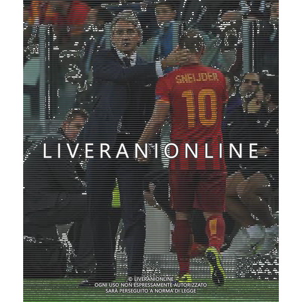 UEFA Champions League 2013/2014 Gruppo B Torino - 02.10.2013 Juventus-Galatasaray Nella Foto:mancini sneijder sostituzione /Ph.Vitez-Ag. Aldo Liverani