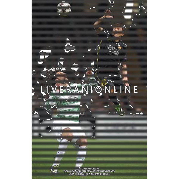 GIORGOS SAMARAS \' ADRIANO GLASGOW CELTIC V BARCELONA CELTIC V BARCELONA, CHAMPIONS LEAGUE GROUP H CELTIC PARK, GLASGOW, SCOTLAND 01 October 2013 GAS74313 CELTIC PARK, CHAMPIONS LEAGUE GROUP H WARNING! This Photograph May Only Be Used For Newspaper And/Or Magazine Editorial Purposes. May Not Be Used For Publications Involving 1 player, 1 Club Or 1 Competition Without Written Authorisation From Football DataCo Ltd. For Any Queries, Please Contact Football DataCo Ltd on +44 (0) 207 864 9121